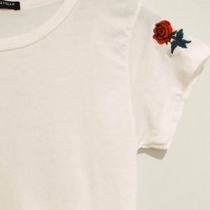 Simple Rose-Detailed Tee (White)